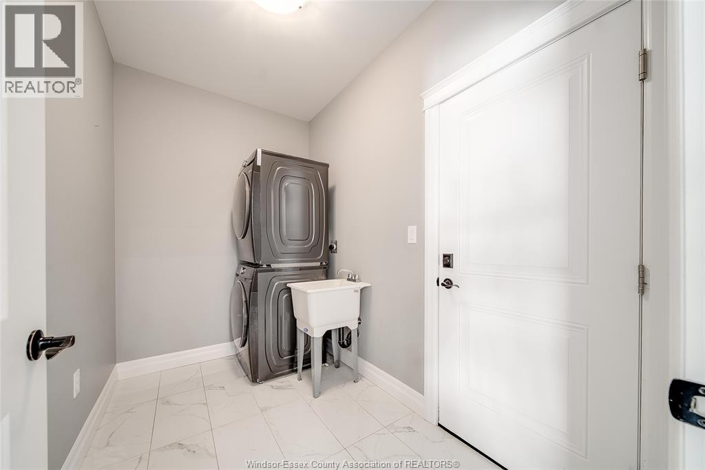410 CASERTA CRESCENT - 28