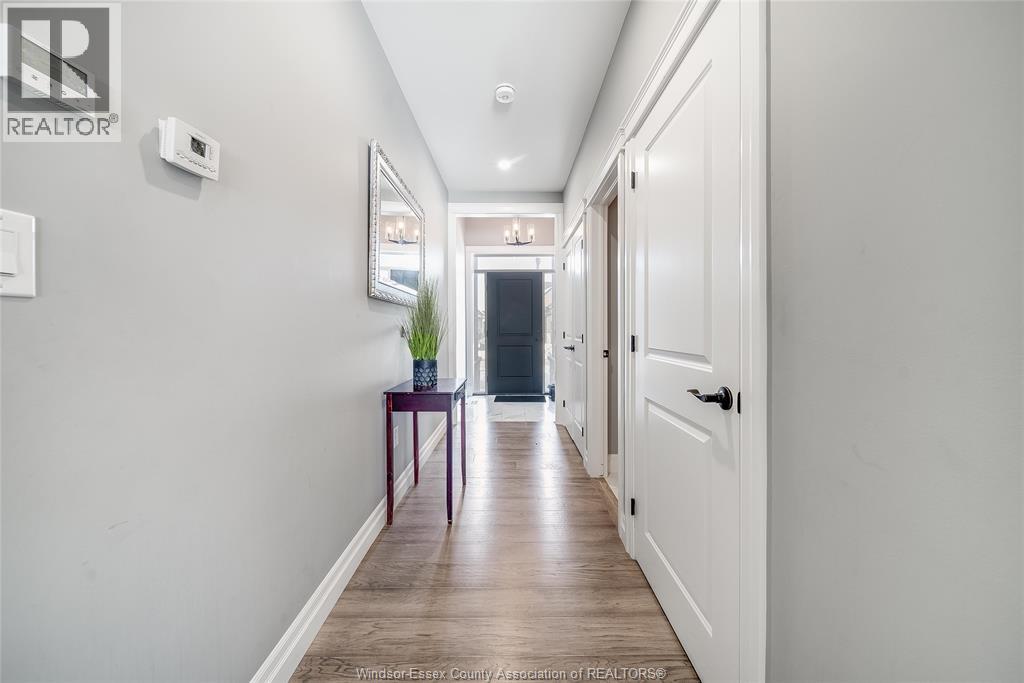 410 CASERTA CRESCENT - 4