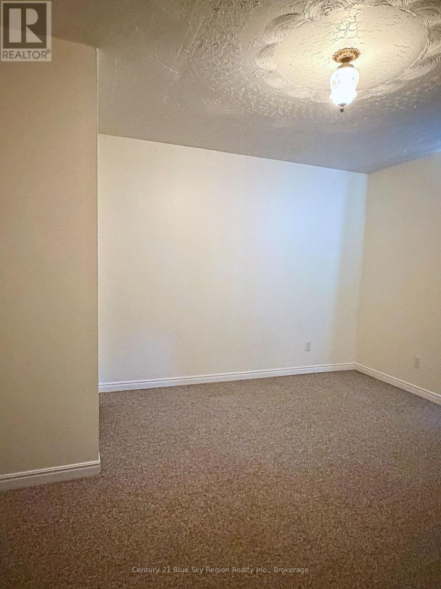 350 LOUIS STREET - 19