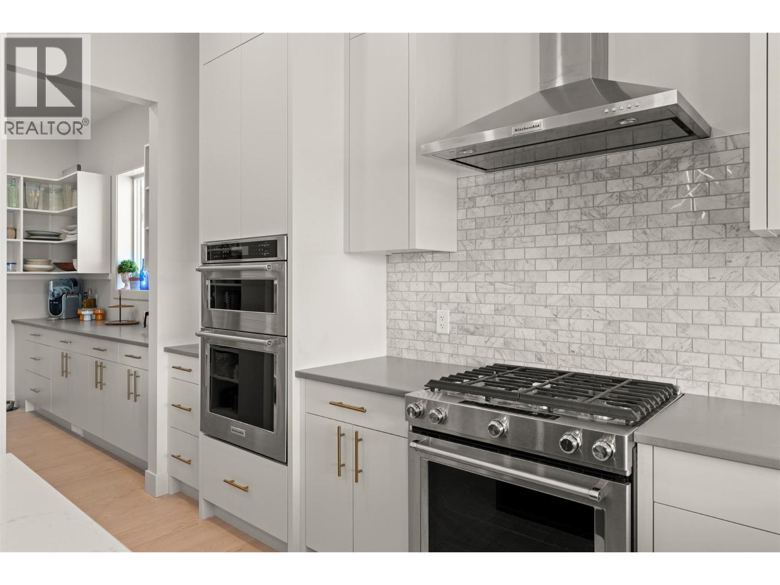 8 Kenyon Road - 18