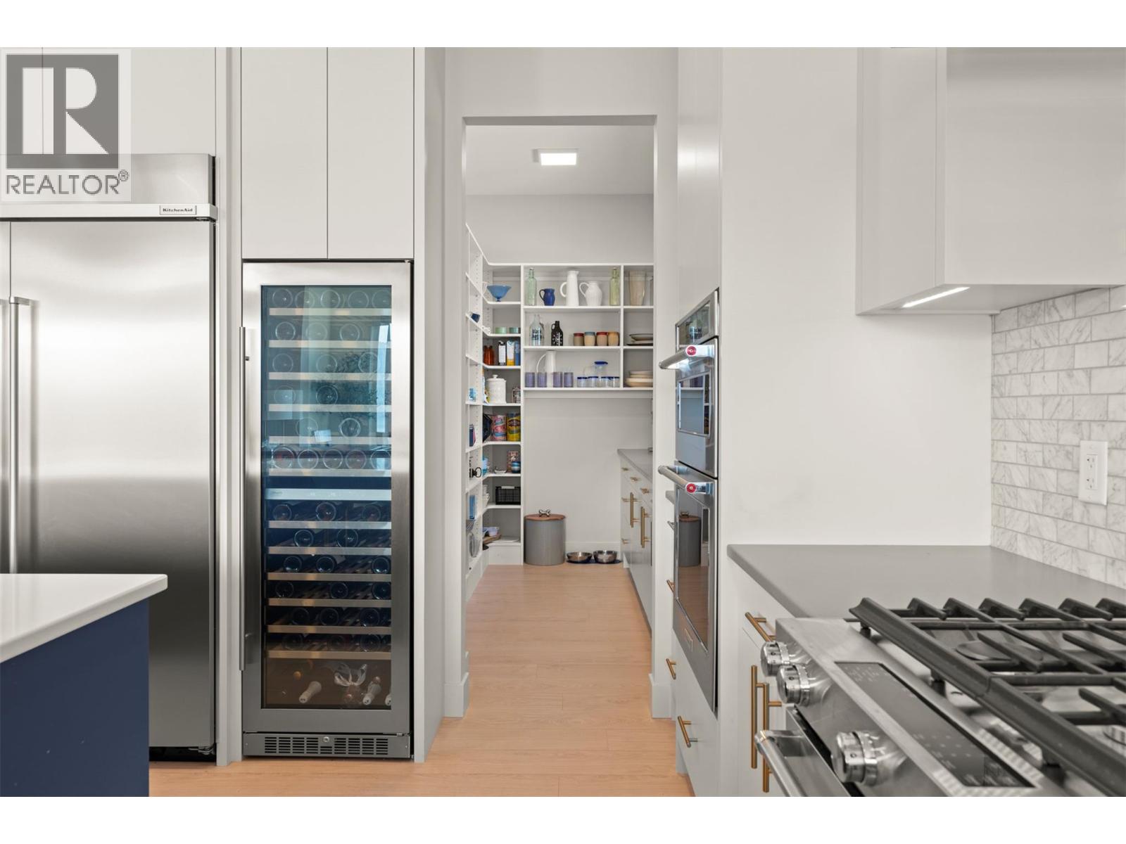 8 Kenyon Road - 19