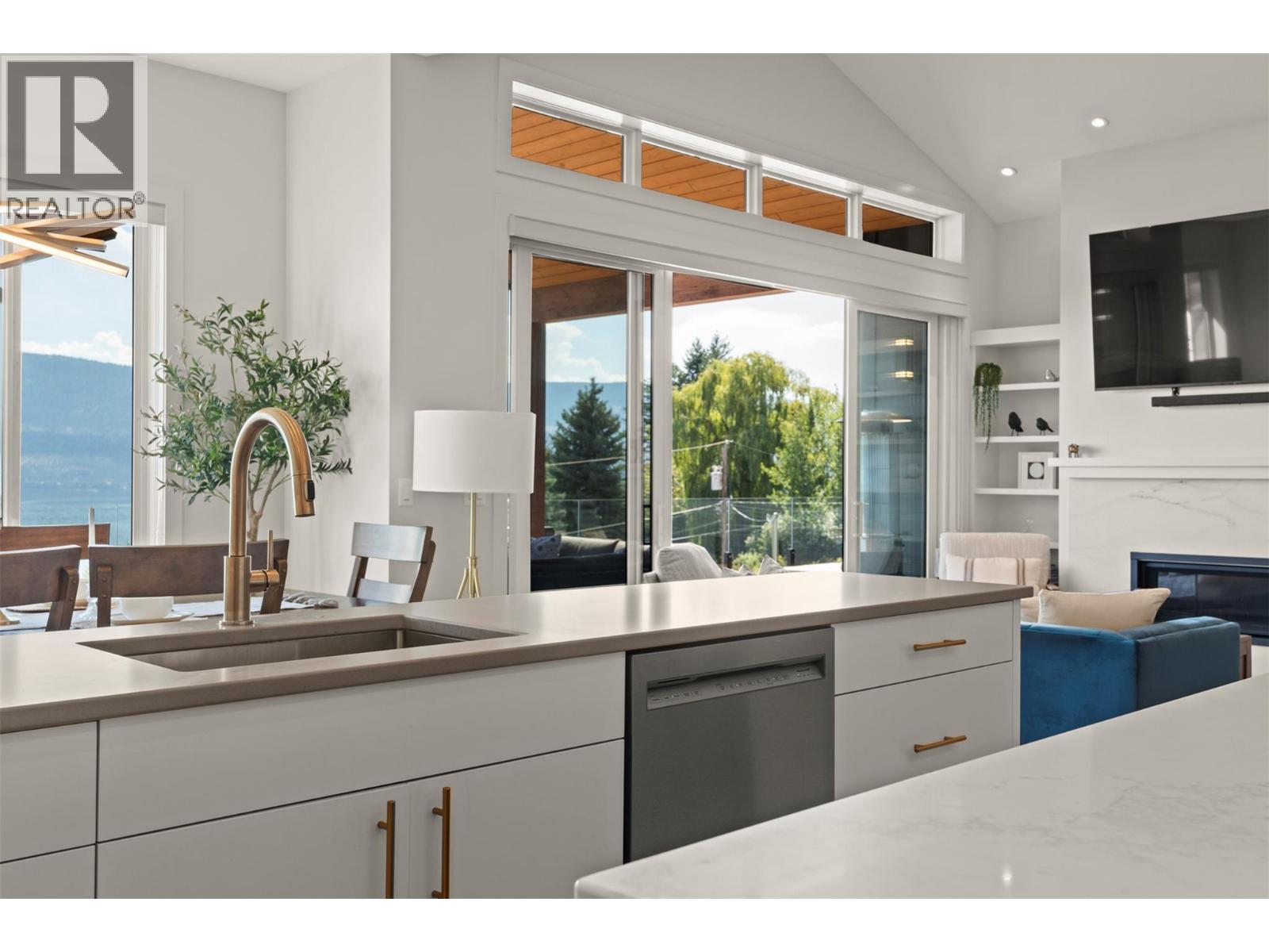 8 Kenyon Road - 22