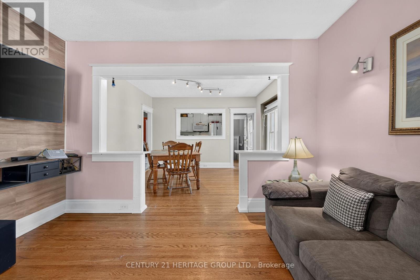 208 CARLTON STREET - 22