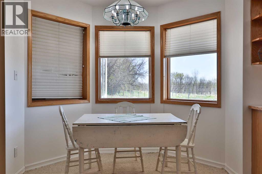 369 S 2 Street W - 38