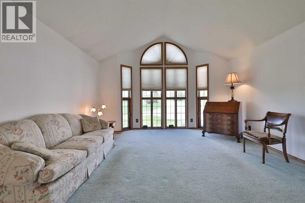 369 S 2 Street W - 4