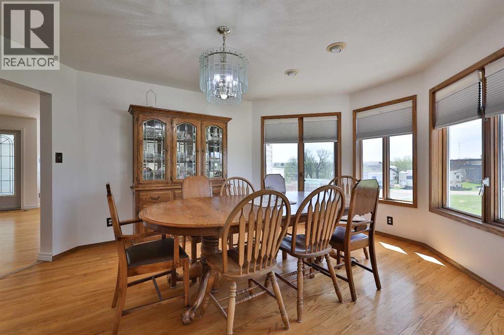 369 S 2 Street W - 15
