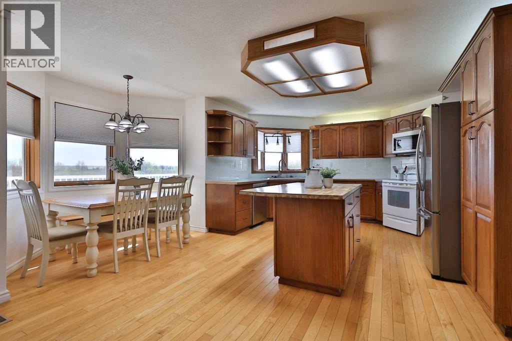 369 S 2 Street W - 11