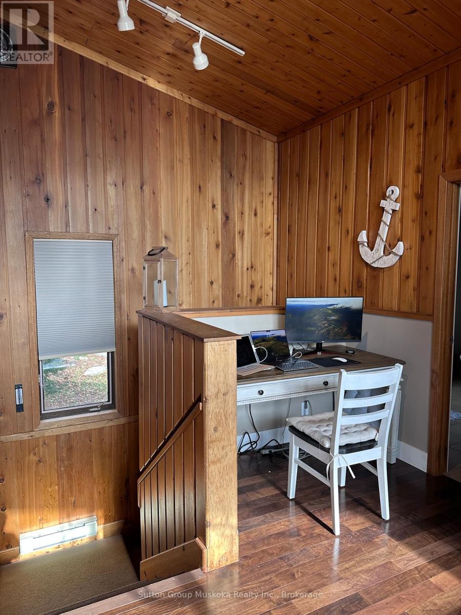 165 GOLDEN PHEASANT DRIVE - 27