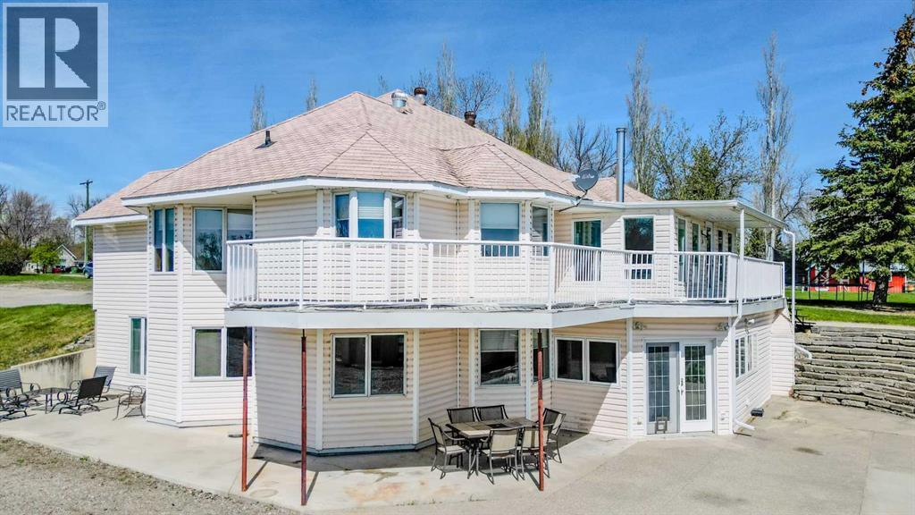 369 S 2 Street W - 49