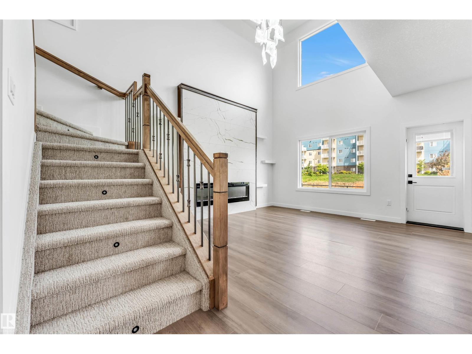 136 Creekside LN - 21