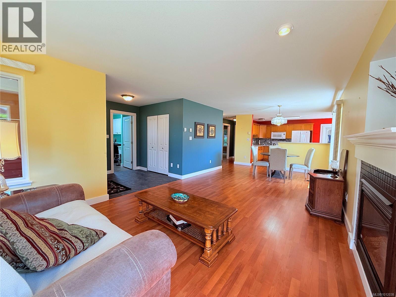 6 769 Merecroft Rd, Campbell River