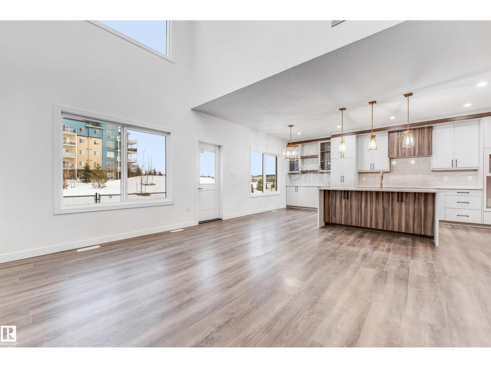 136 Creekside LN - 16