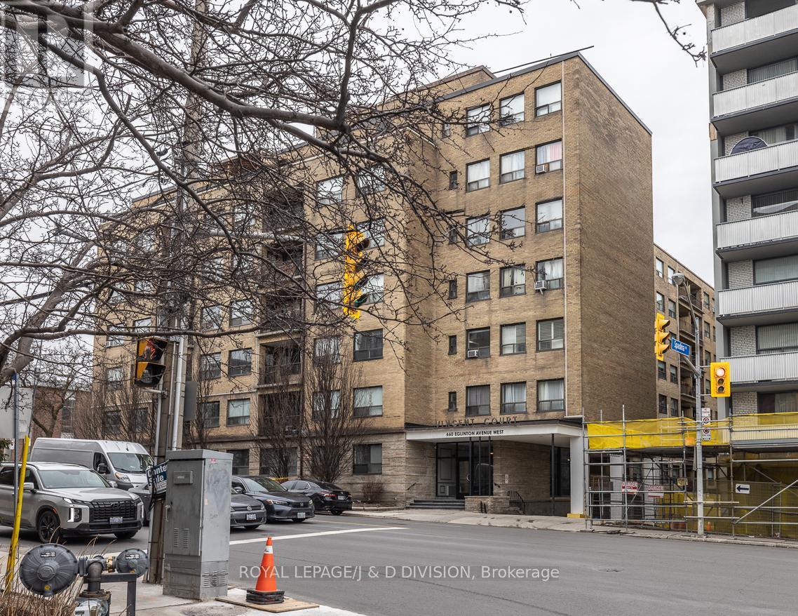 #716 660 EGLINTON AVENUE W - 17