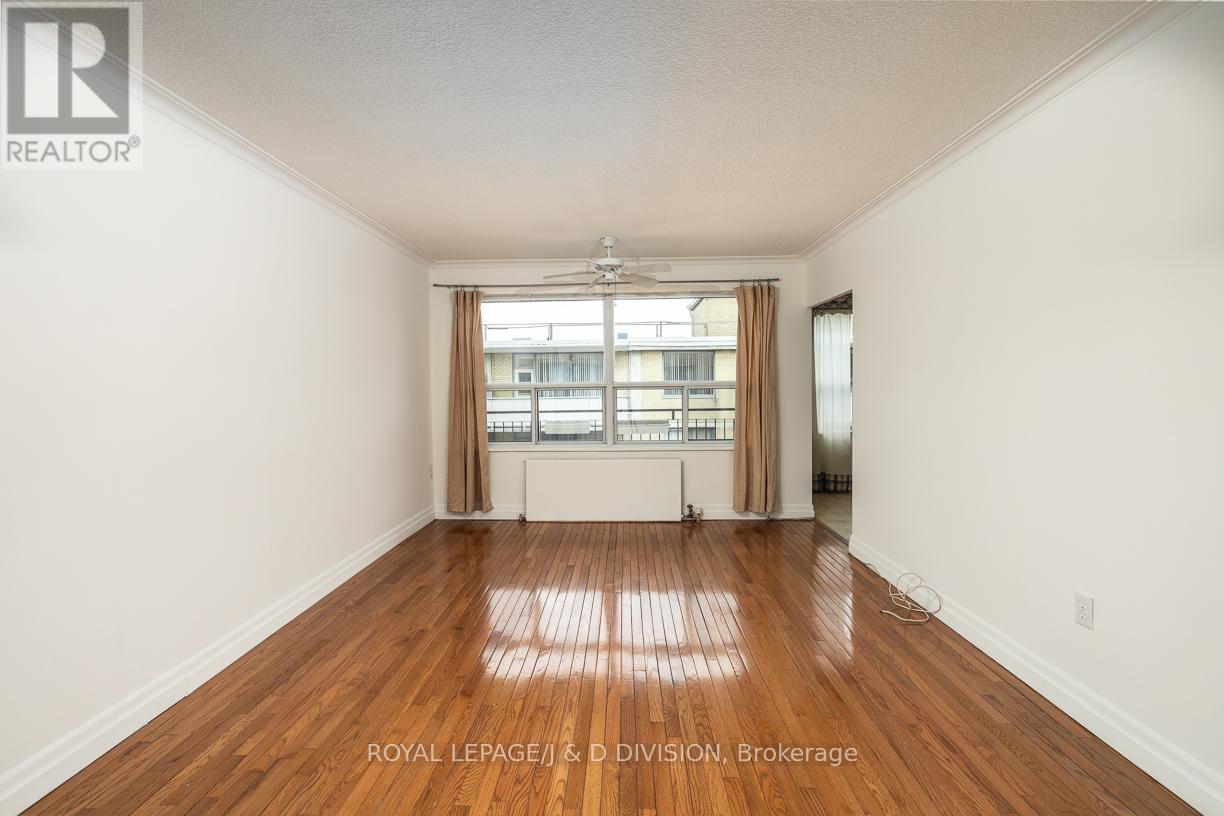 #716 660 EGLINTON AVENUE W - 2