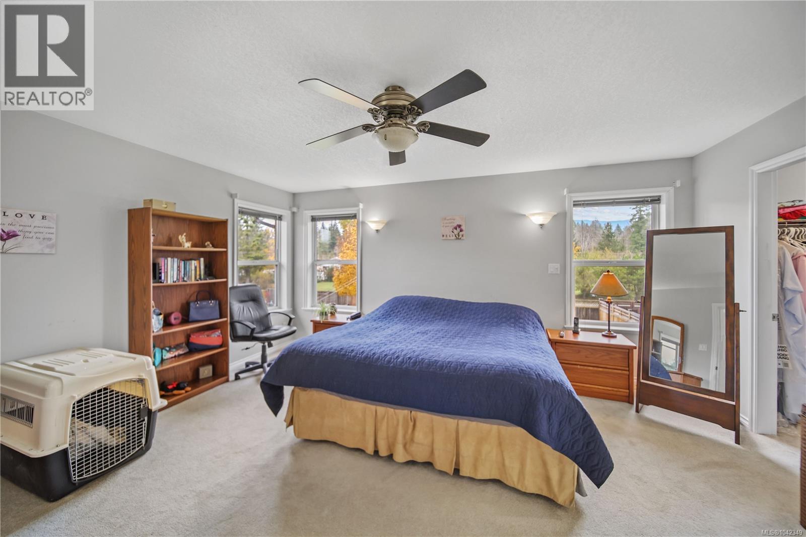 5575 Woodland Cres E - 19