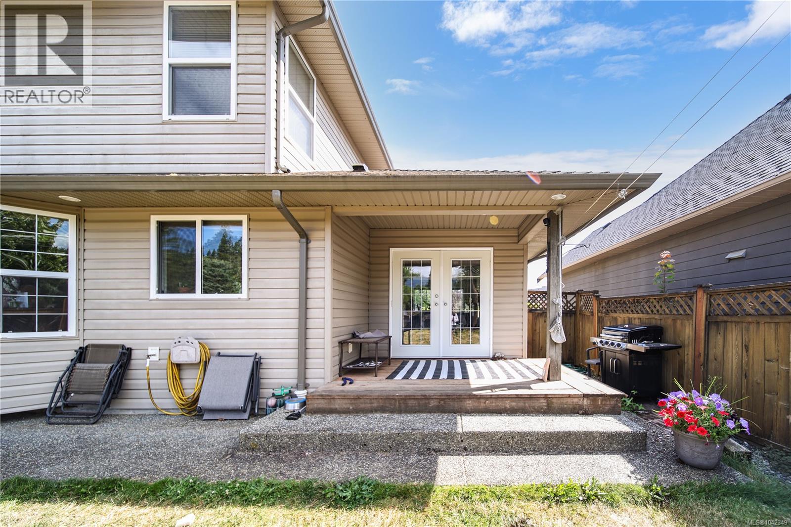 5575 Woodland Cres E - 29