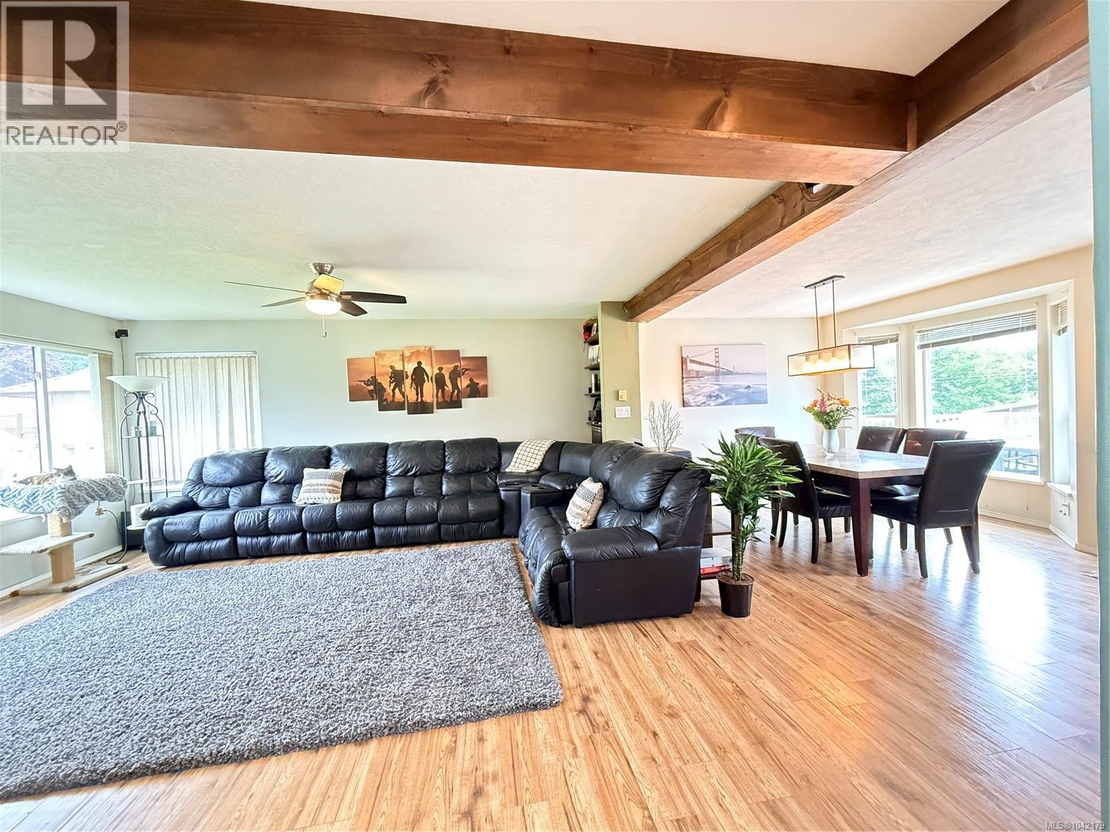 2116 Northland Rd, Port McNeill