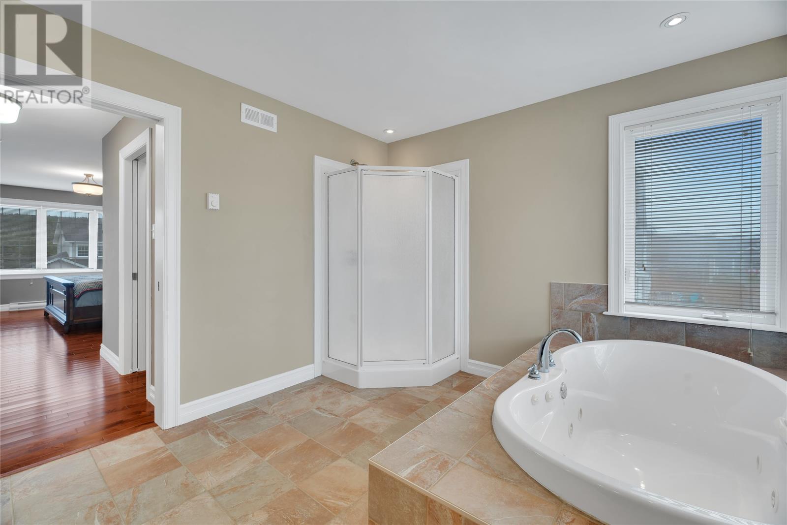 21 Iceland Place - 23