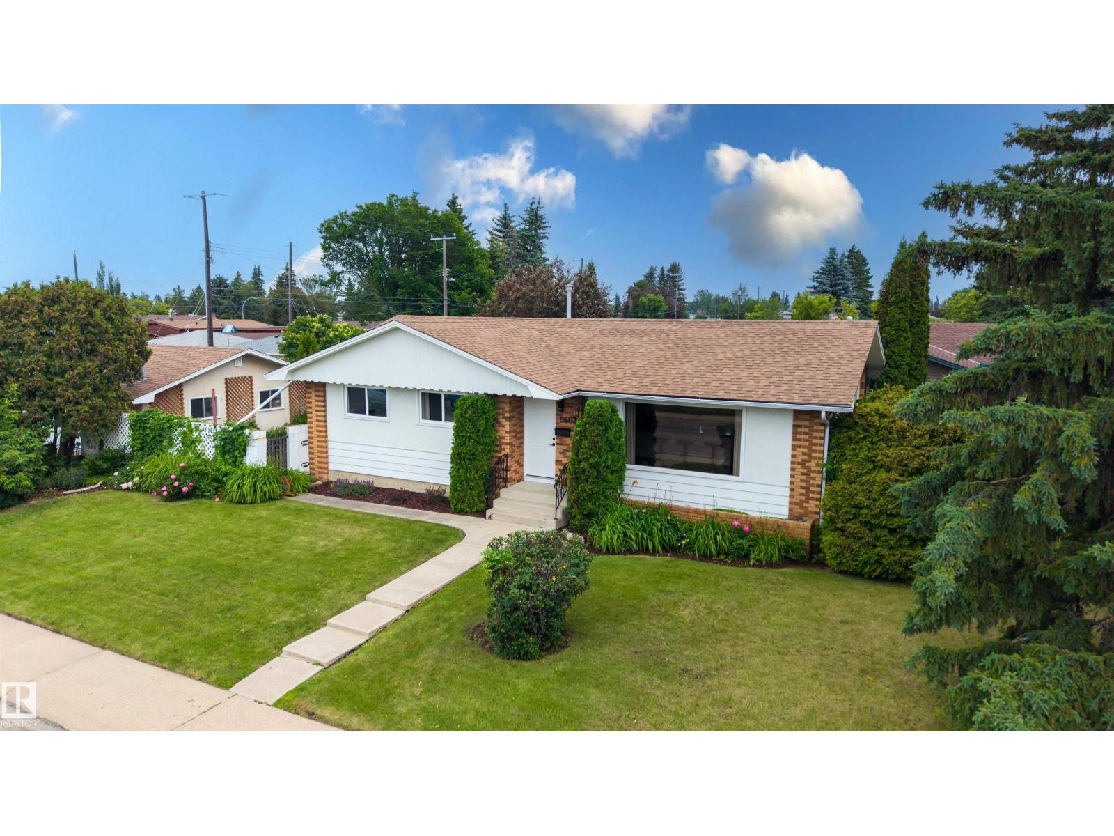 8603 73 ST NW - 38