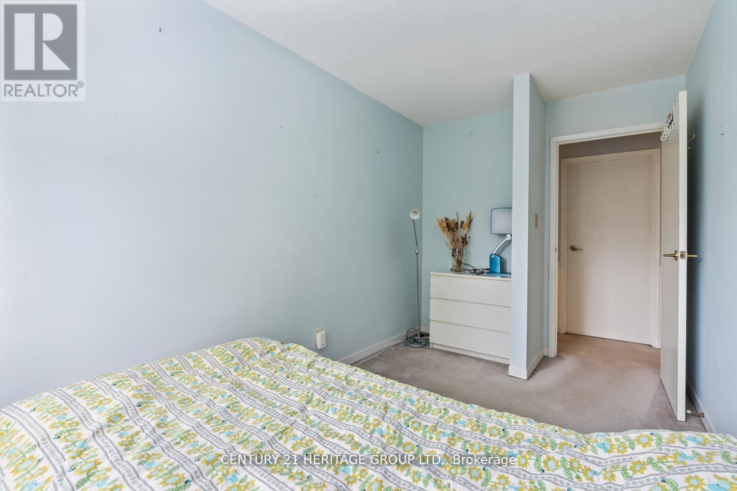 #105 166 OLIVE STREET - 26