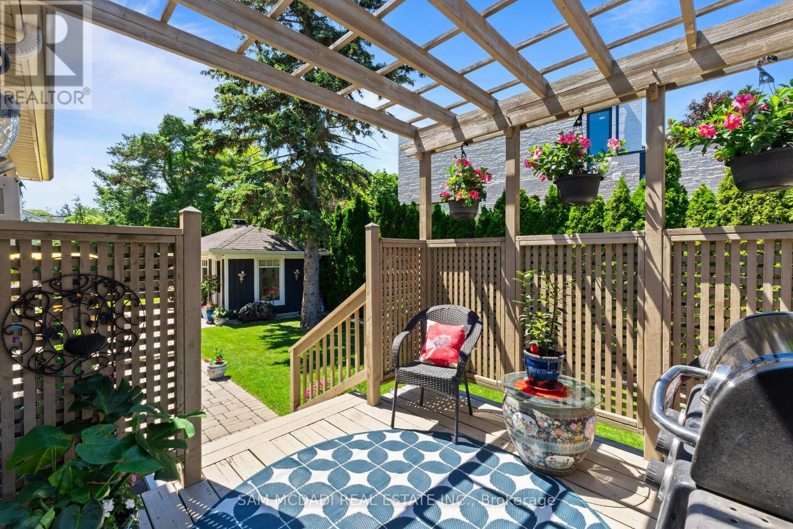 1522 GLENHILL CRESCENT - Image 32
