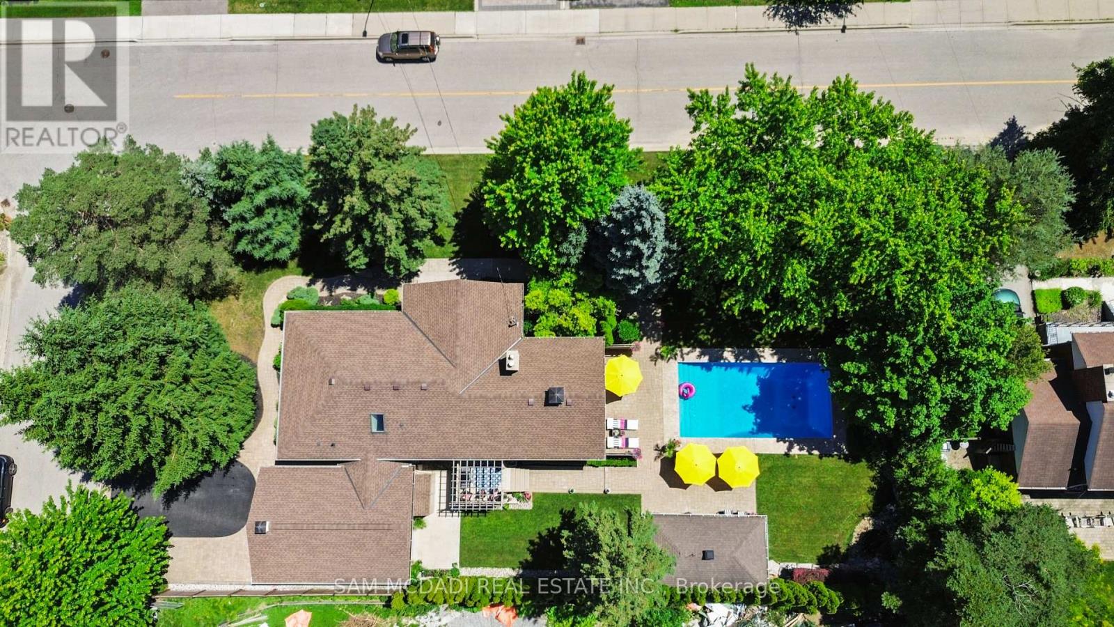1522 GLENHILL CRESCENT - 45
