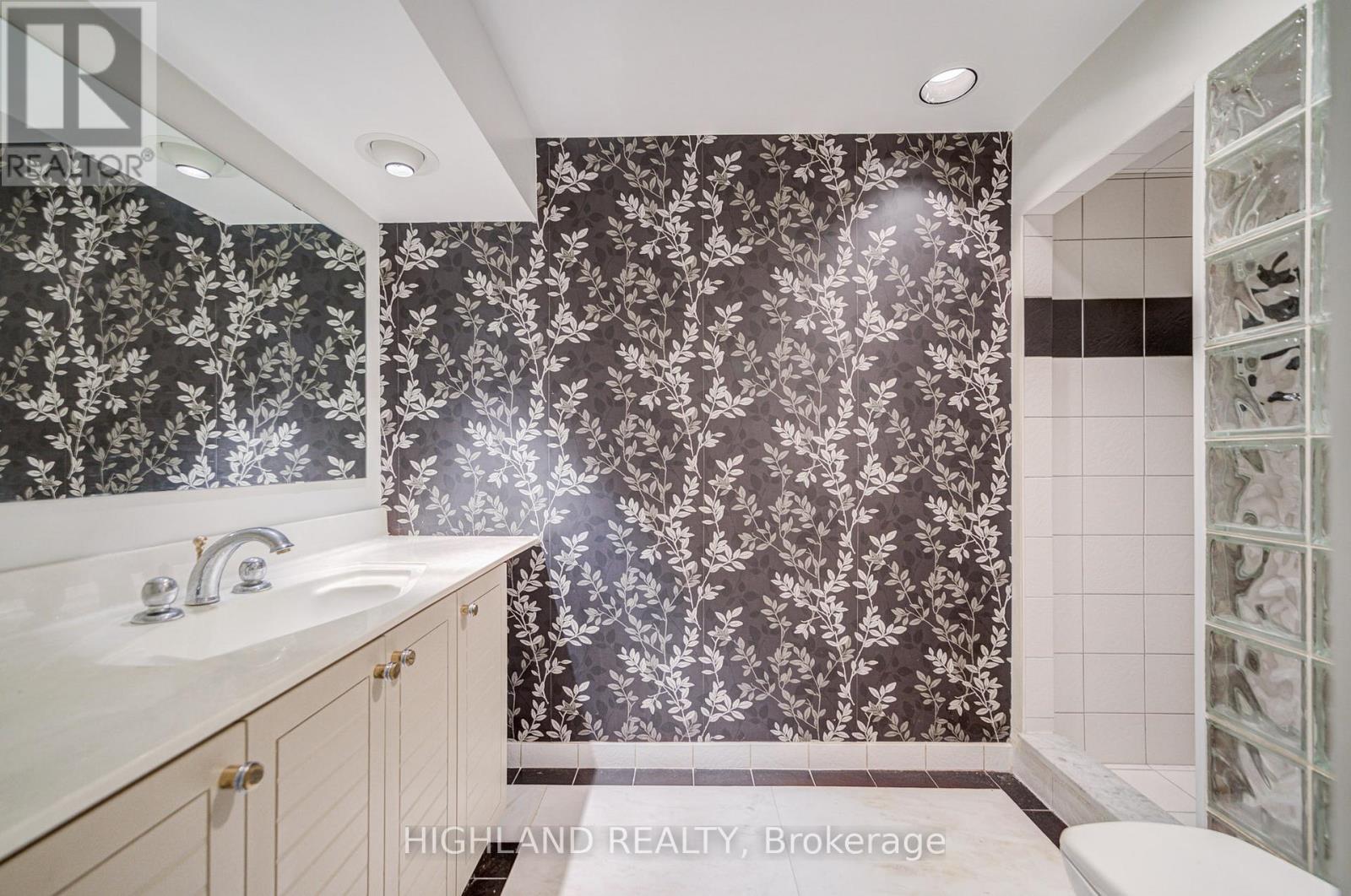 4369 SPINNINGDALE COURT - 39