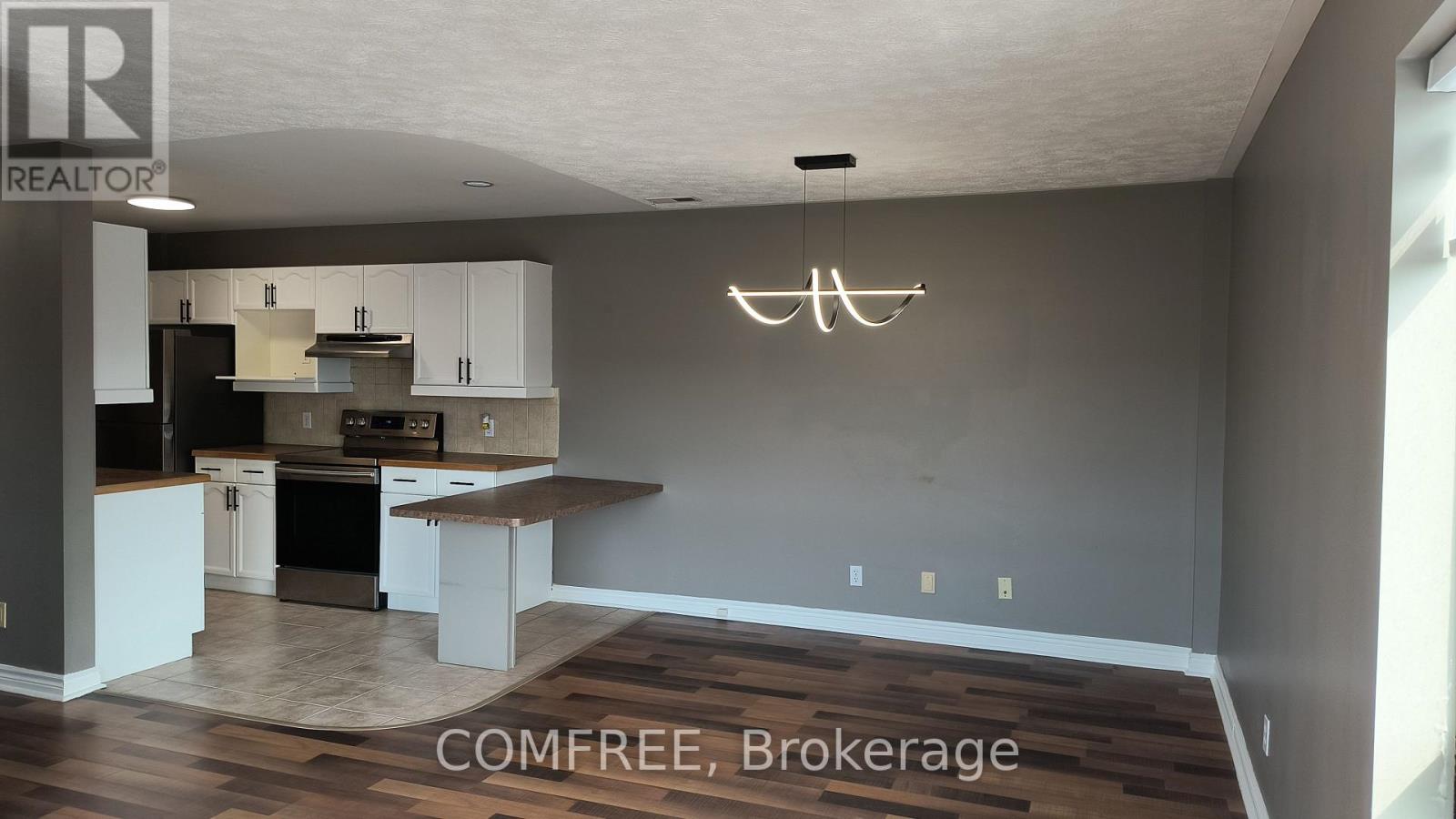 #401 1717 2ND AVENUE E - 10