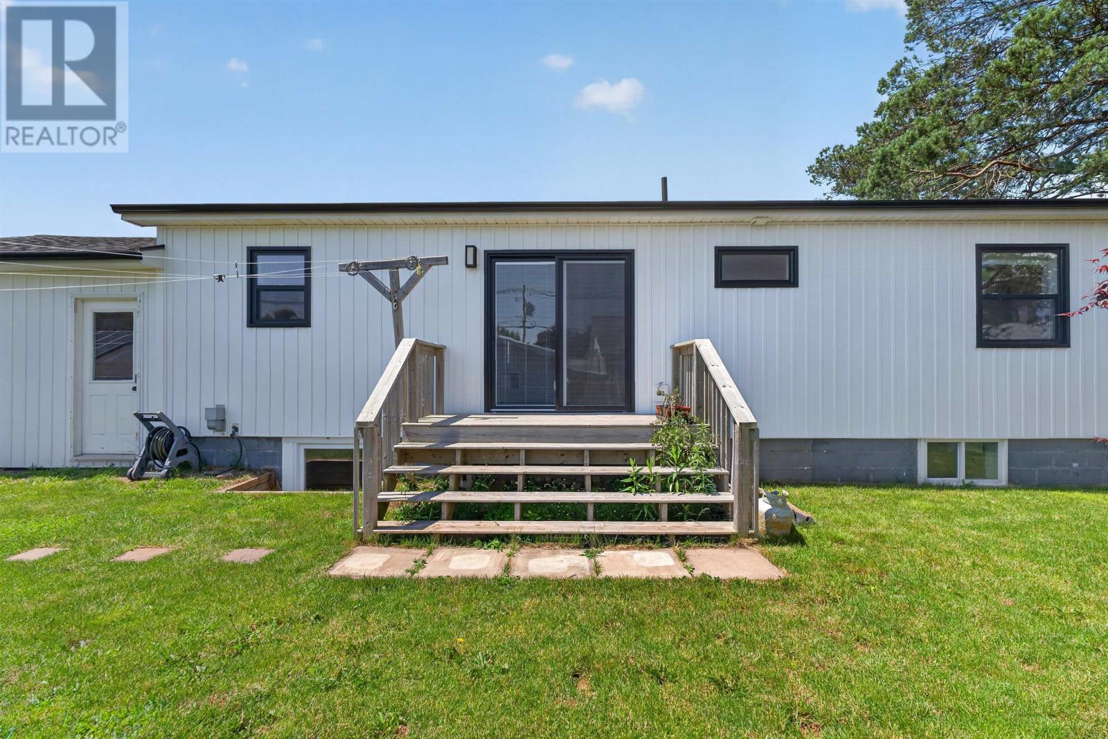 273 Centennial Drive - 9
