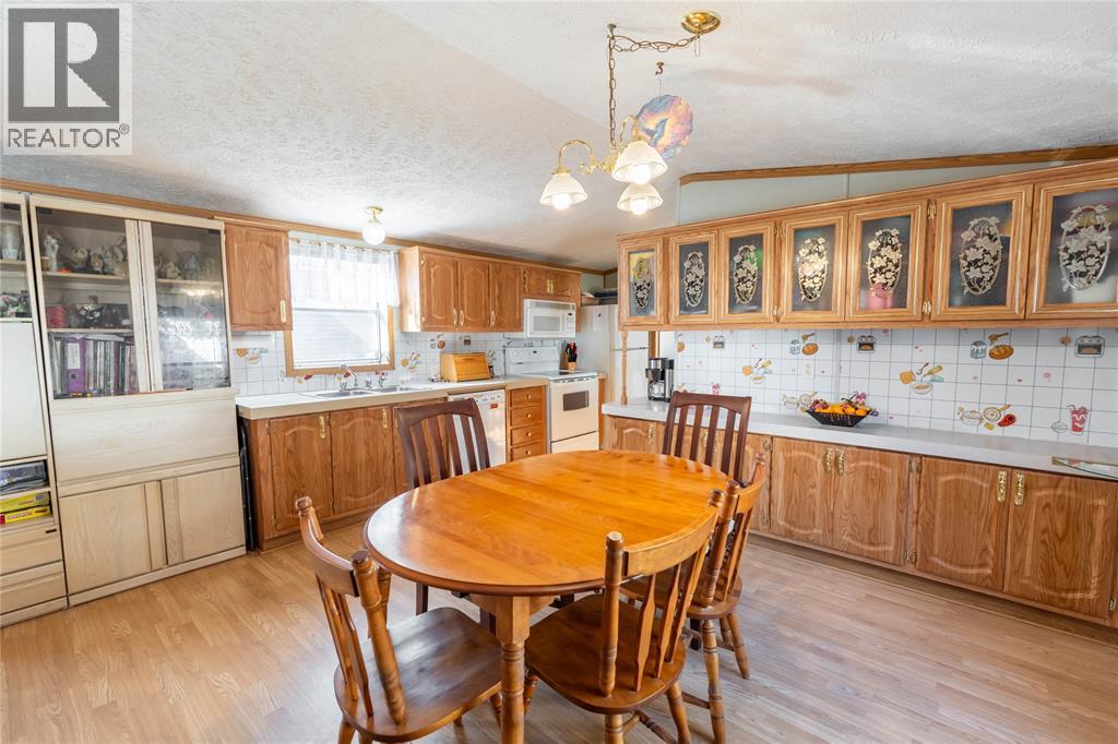 #7 9385 IPPERWASH ROAD - Image 14