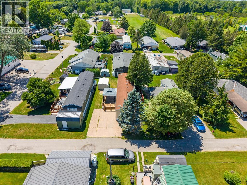 #7 9385 IPPERWASH ROAD - 28