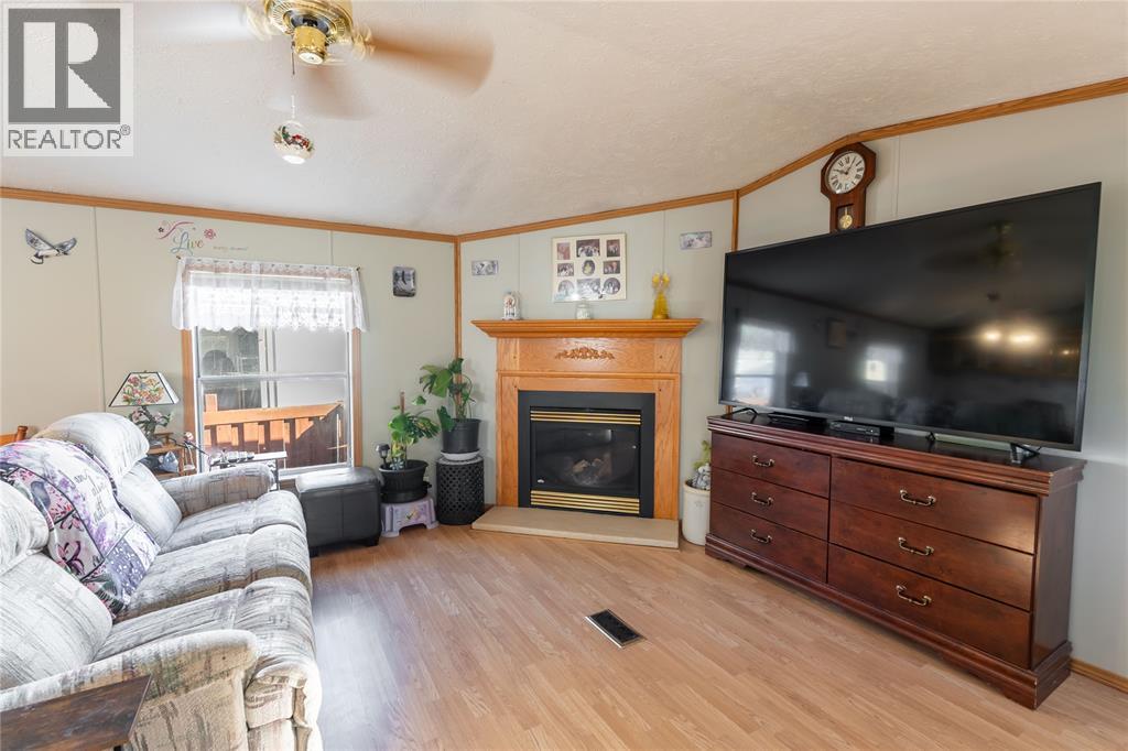 #7 9385 IPPERWASH ROAD - 10