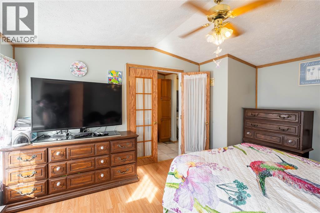 #7 9385 IPPERWASH ROAD - Image 19