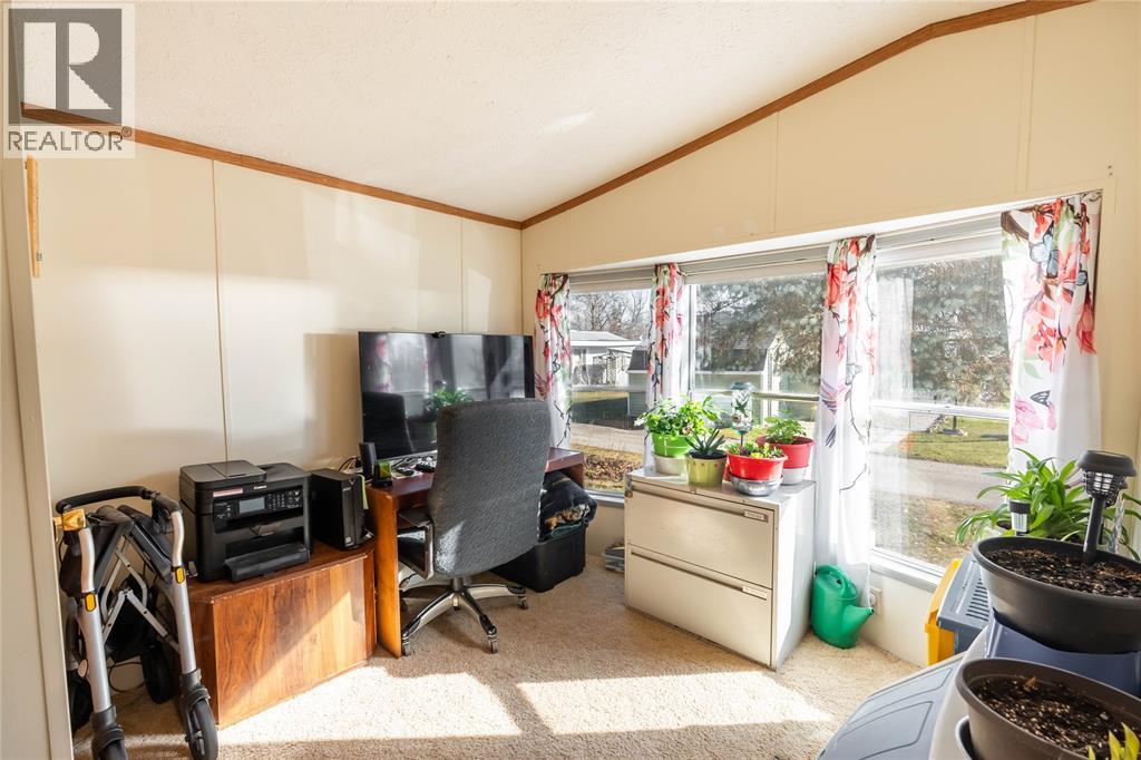 #7 9385 IPPERWASH ROAD - 24