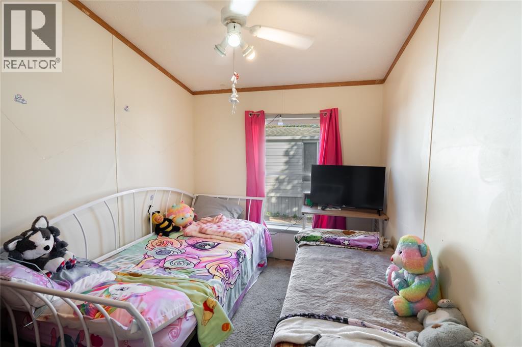 #7 9385 IPPERWASH ROAD - 25