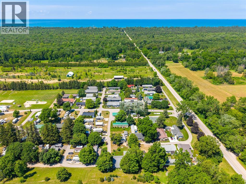 #7 9385 IPPERWASH ROAD - 36
