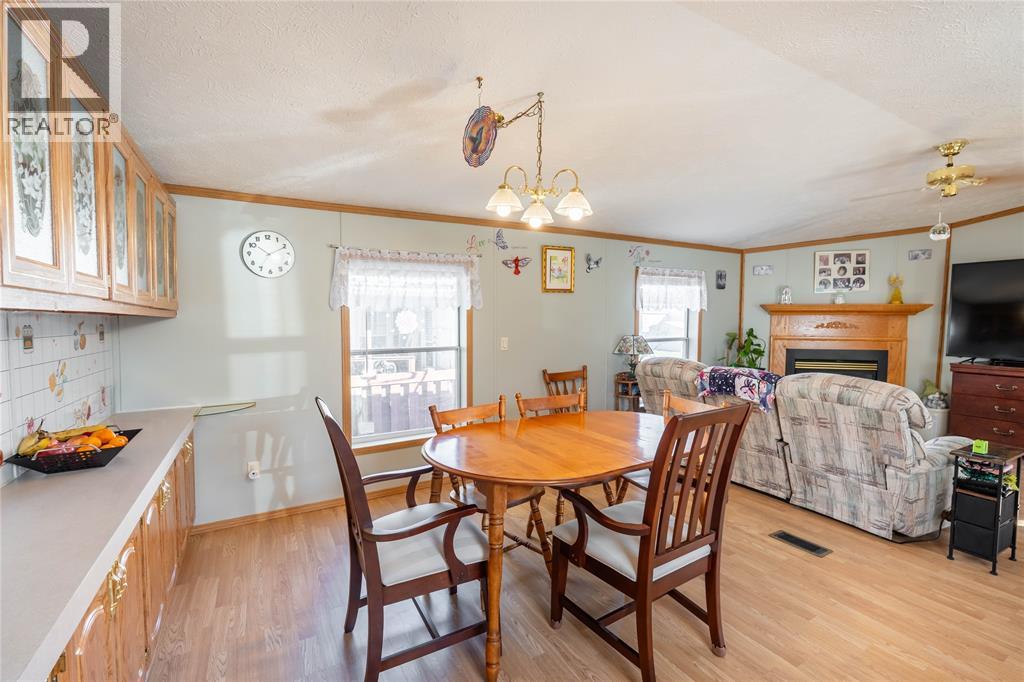 #7 9385 IPPERWASH ROAD - 13