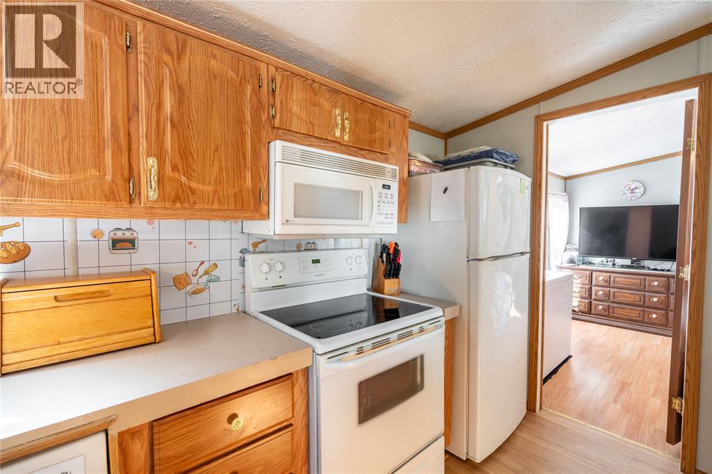#7 9385 IPPERWASH ROAD - 18