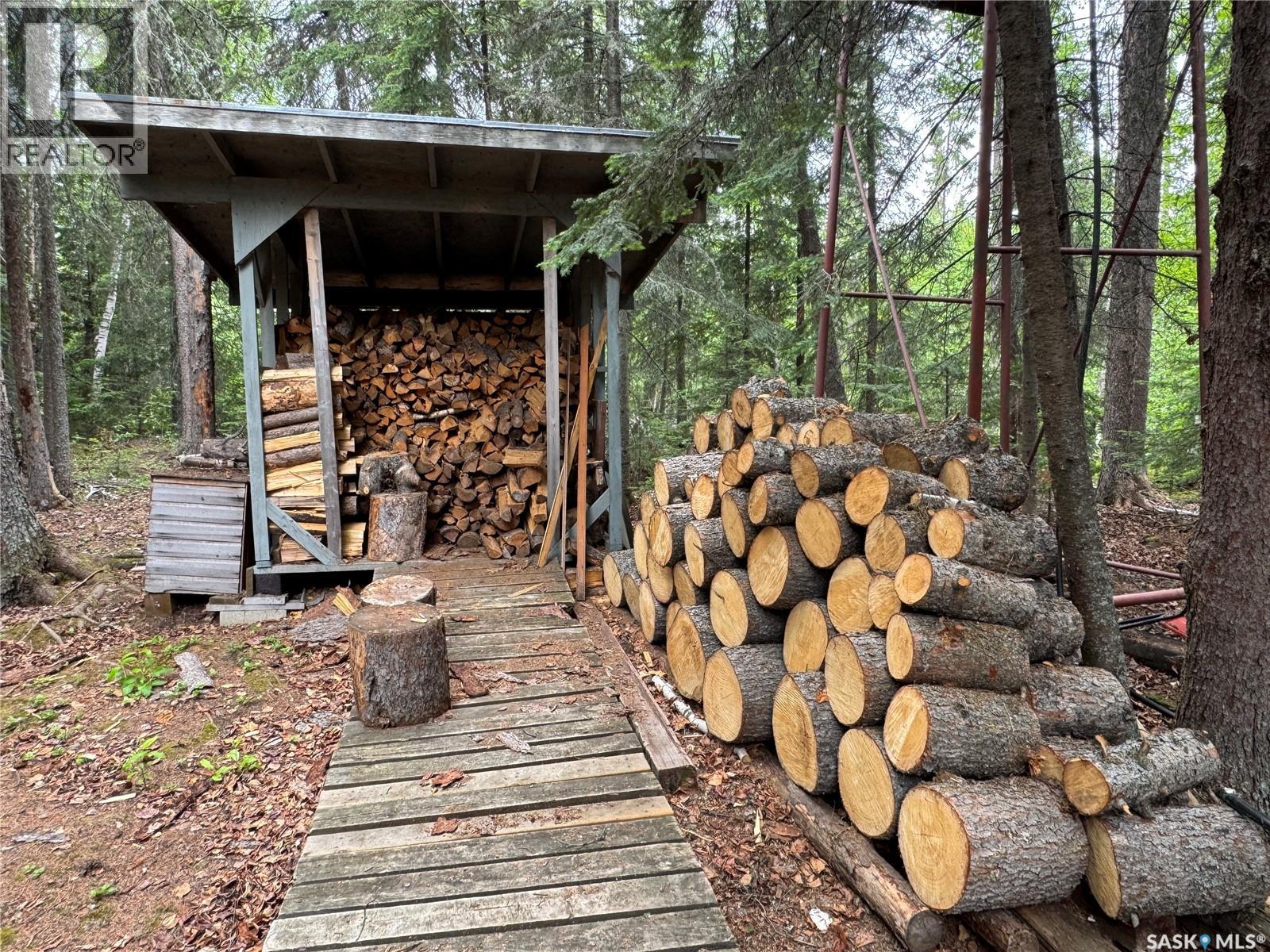 Lac La Ronge Cabin Near Potato Point - 36
