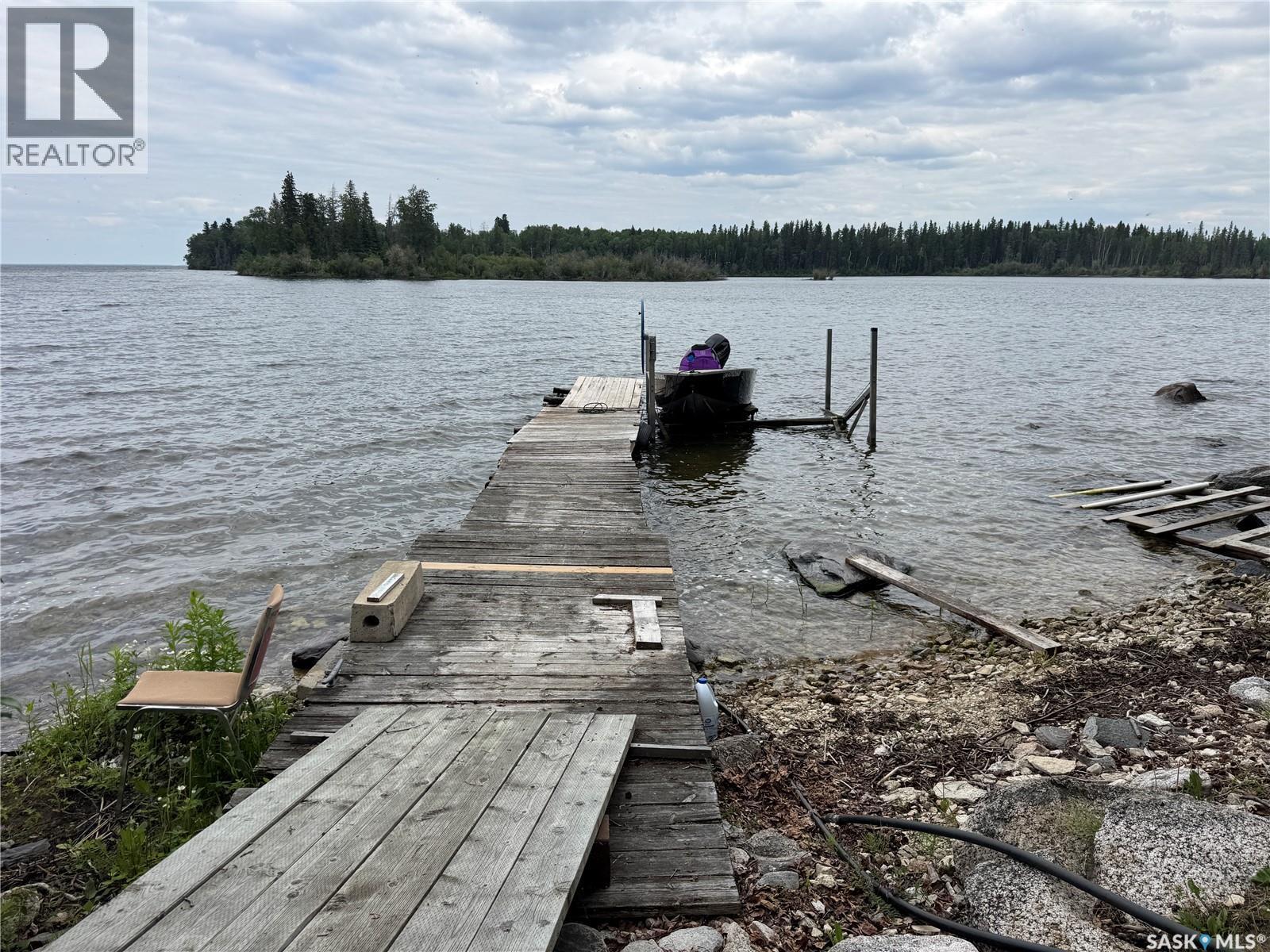 Lac La Ronge Cabin Near Potato Point - 41