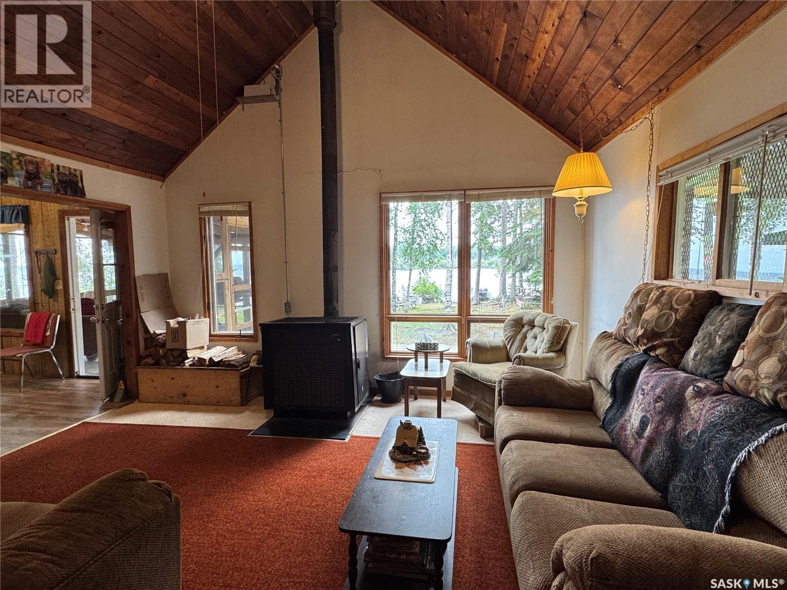 Lac La Ronge Cabin Near Potato Point - 8
