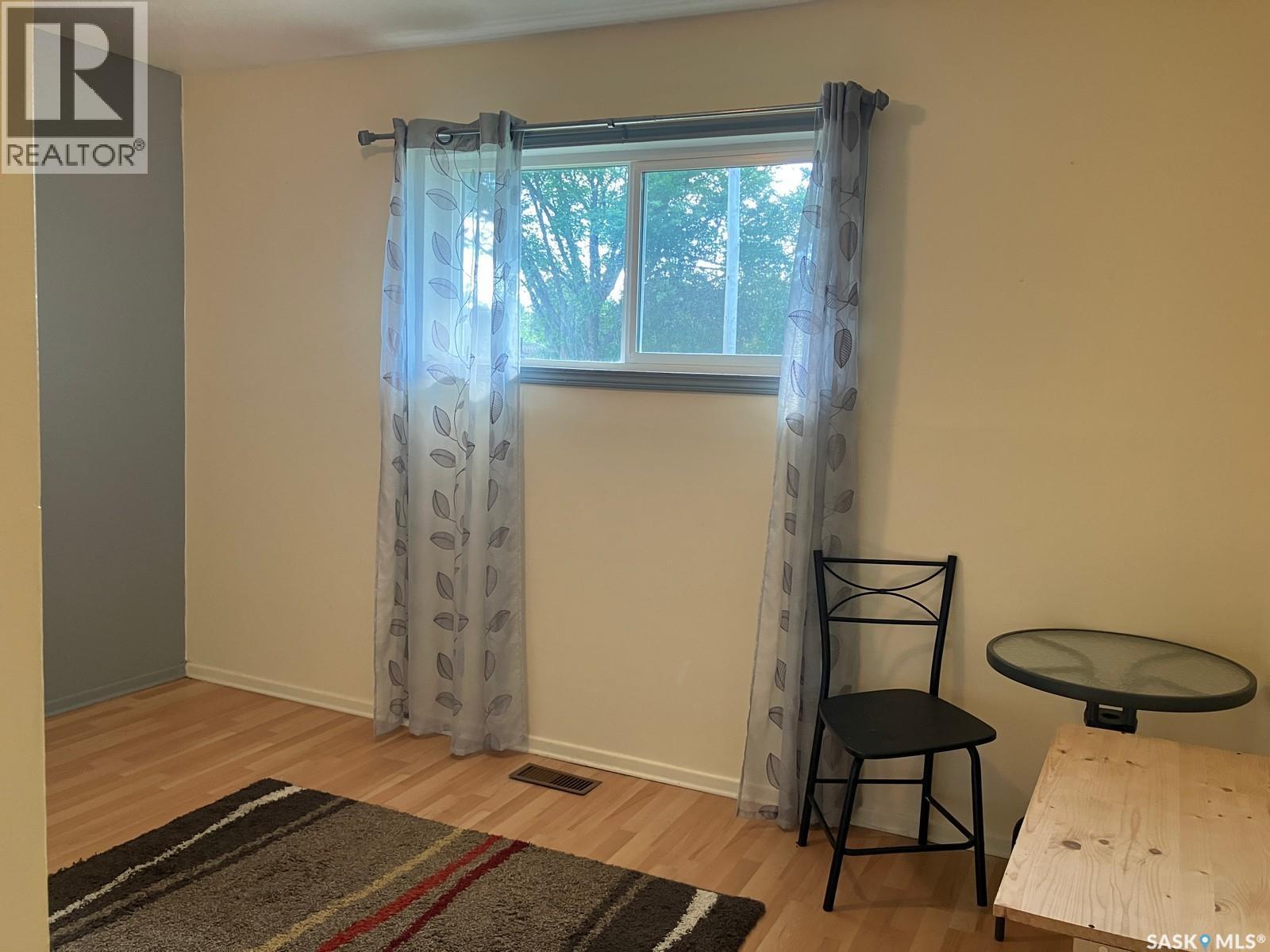 113 1st STREET W - 19