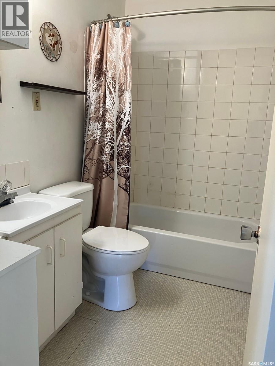 113 1st STREET W - 23