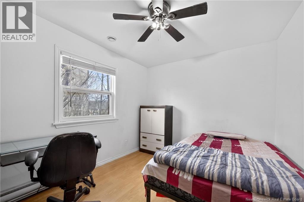 747 Beaverbrook Street - Image 12