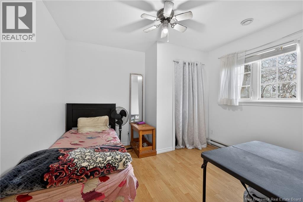 747 Beaverbrook Street - 13