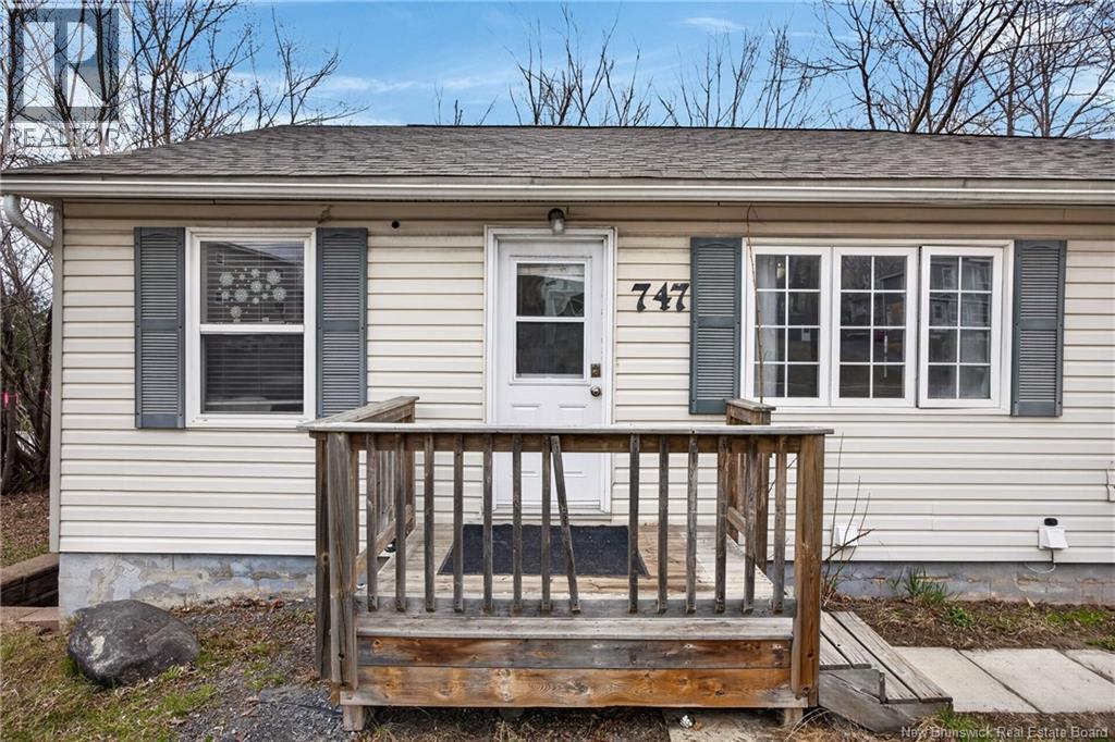 747 Beaverbrook Street - Image 26