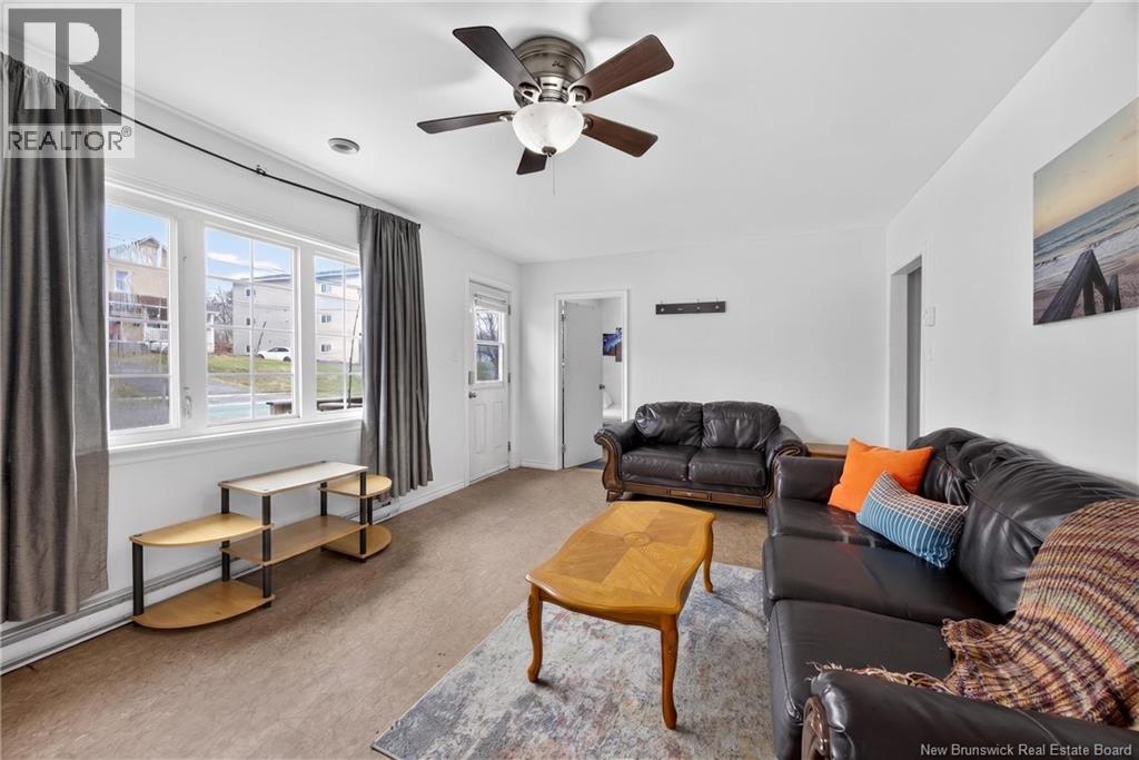 747 Beaverbrook Street - Image 7