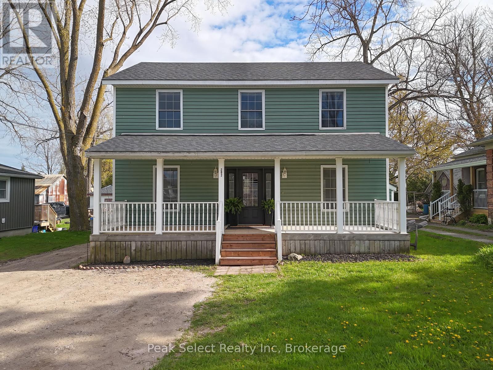 202 QUEEN STREET W - 3