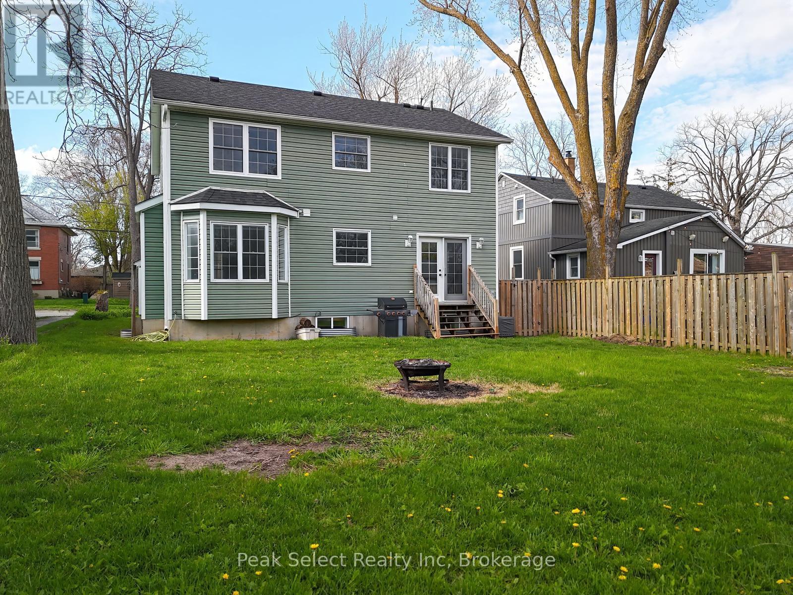202 QUEEN STREET W - 5