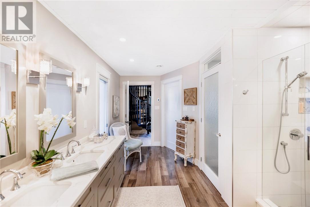 522 Second Avenue S - Image 39